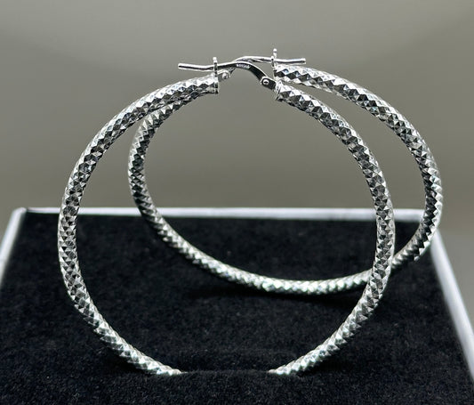 Silver filigree hoop earrings