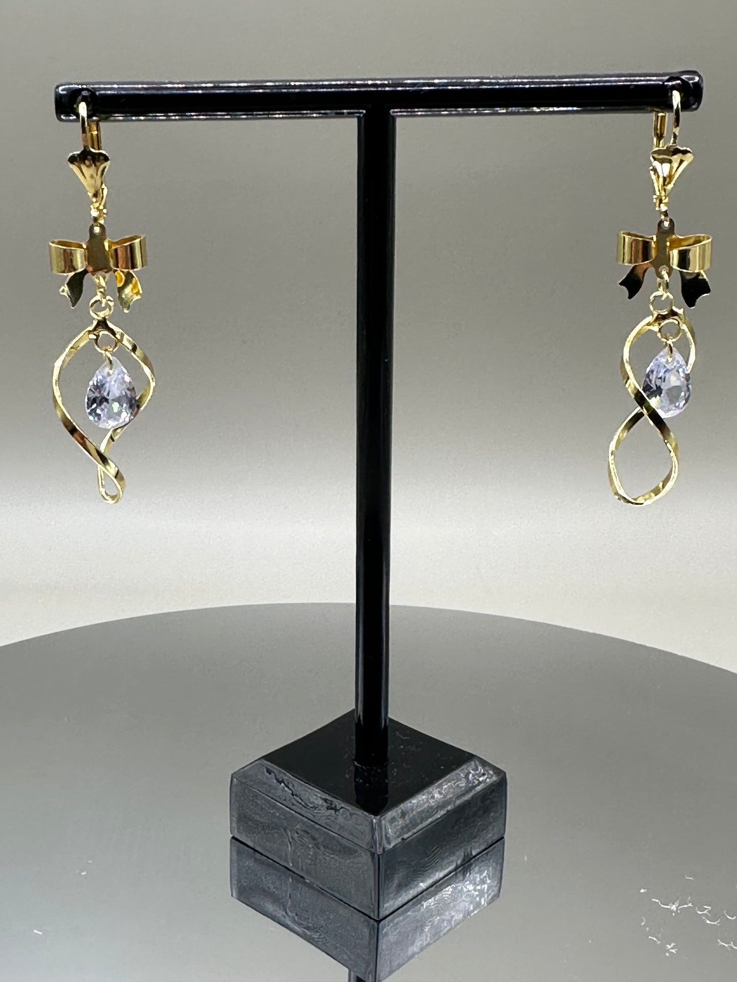 18k Gold filled earrings elegant