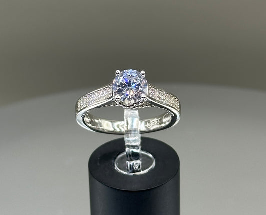 Silver ring with CZ for weddings and anniversaries