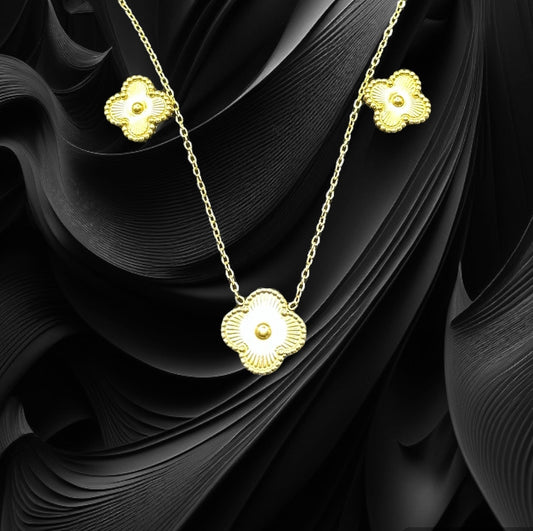 18K Gold-Filled Lucky Flower Necklace