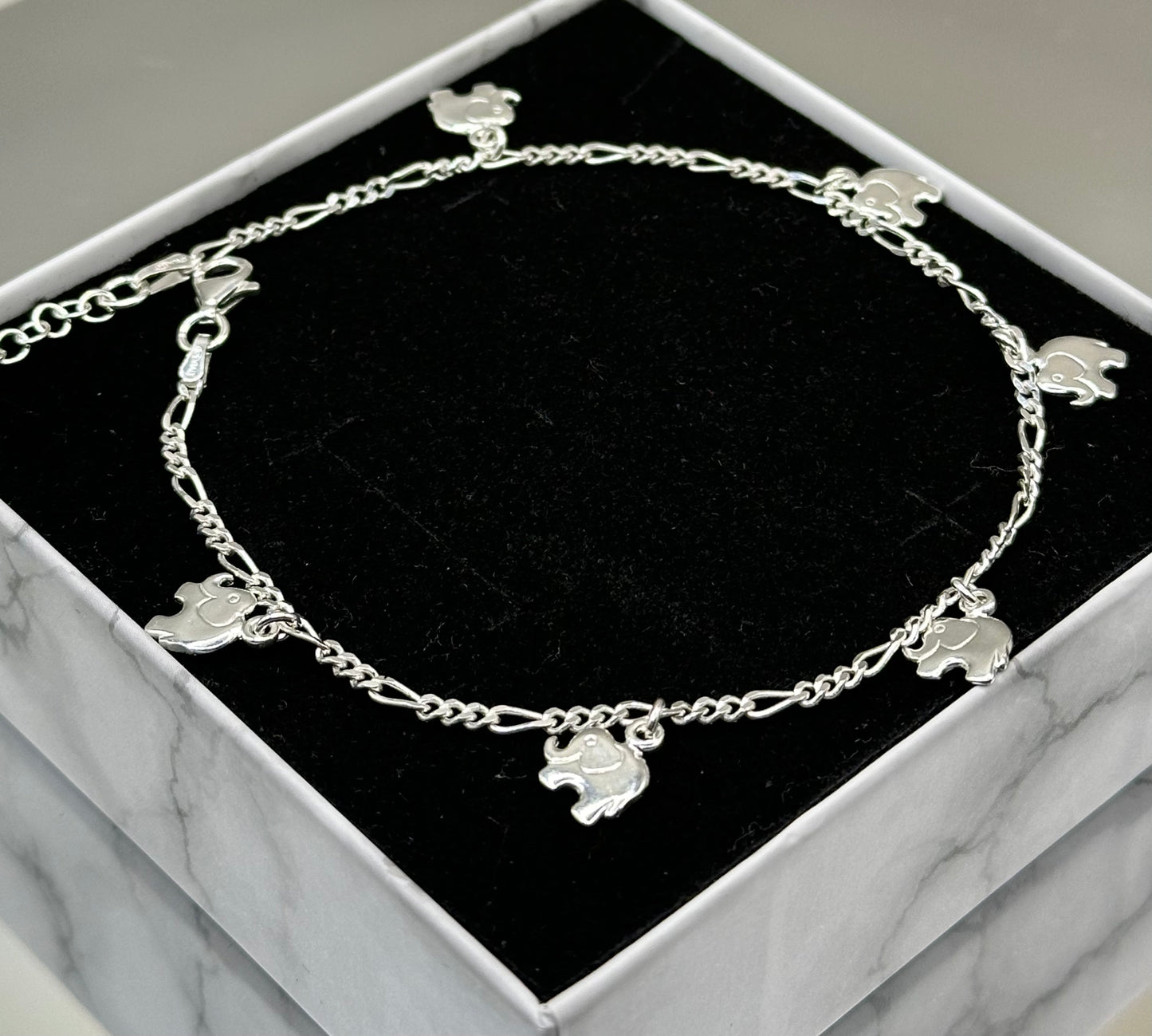 Figaro silver bracelet with elephants designs