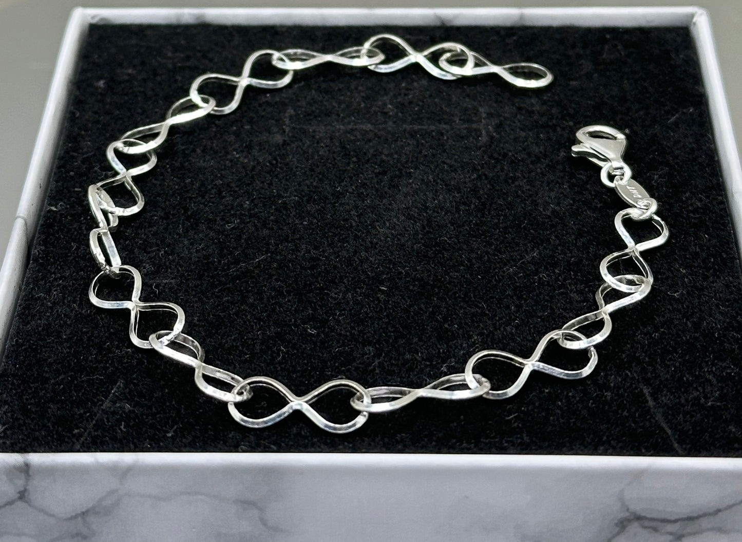 Infinite silver bracelet