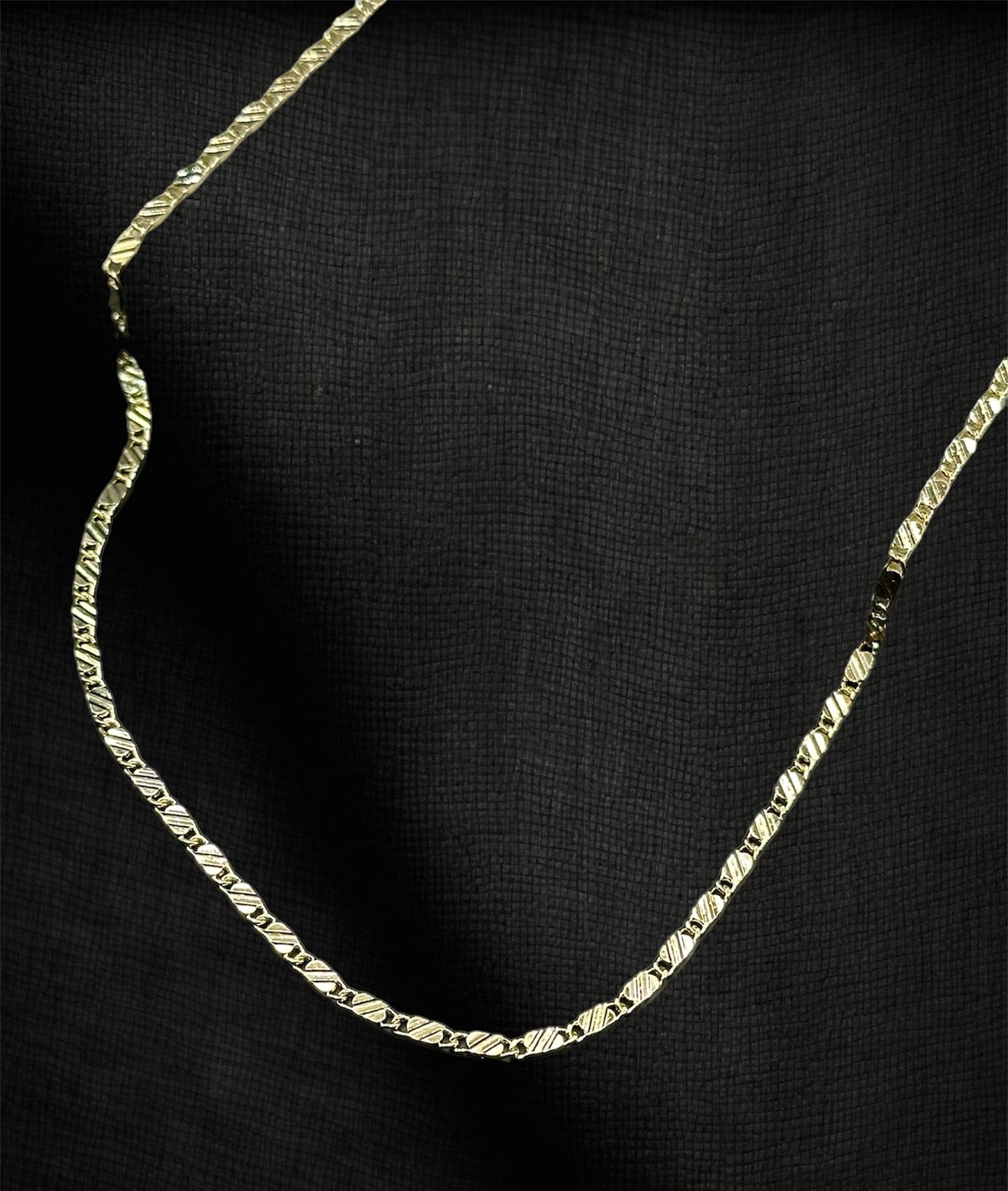 18k Gold-Filled Stripe Cut Mirror Chain