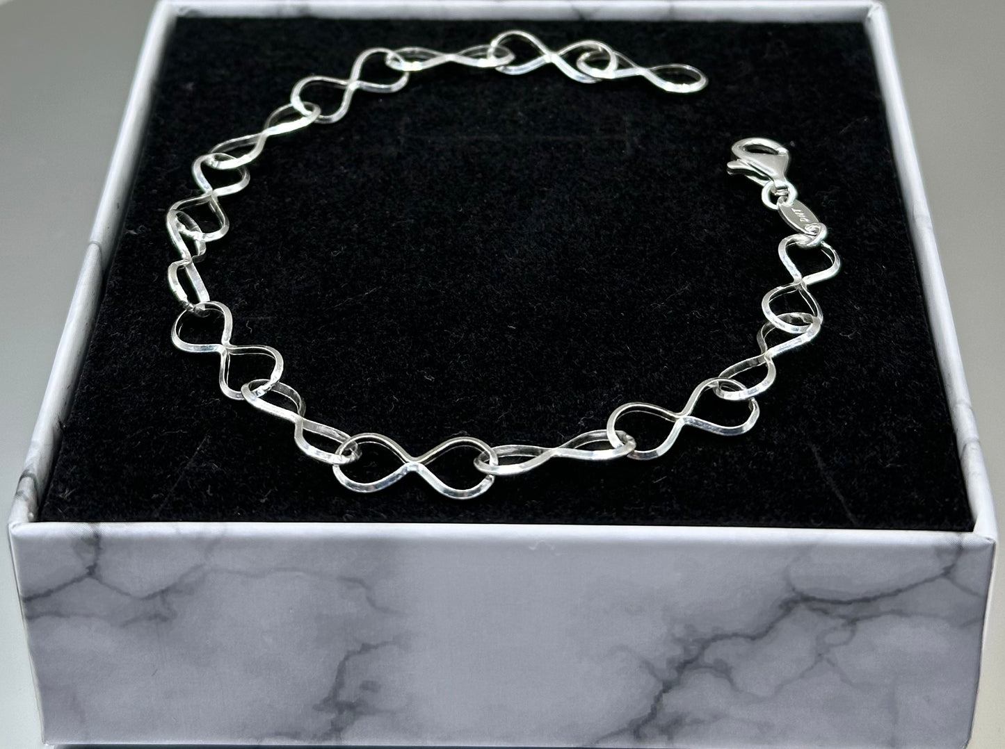 Infinite silver bracelet