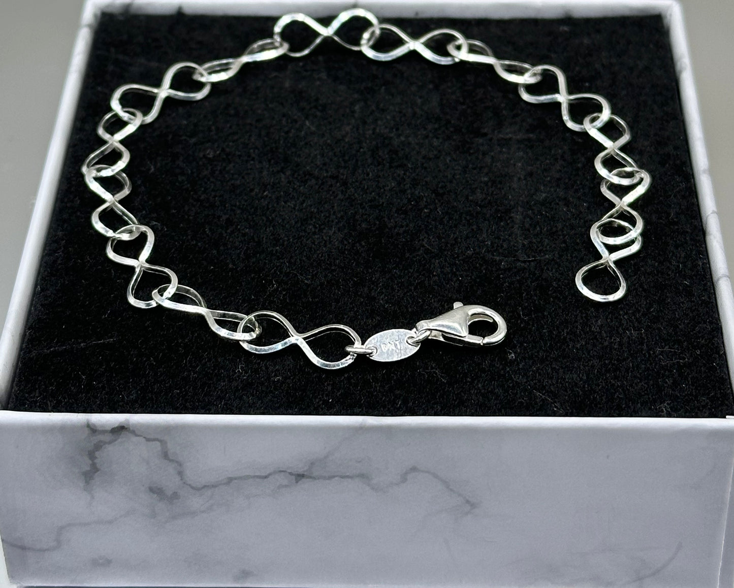 Infinite silver bracelet