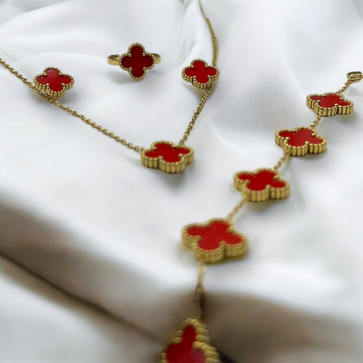 18k Gold-Filled Lucky Flower necklace